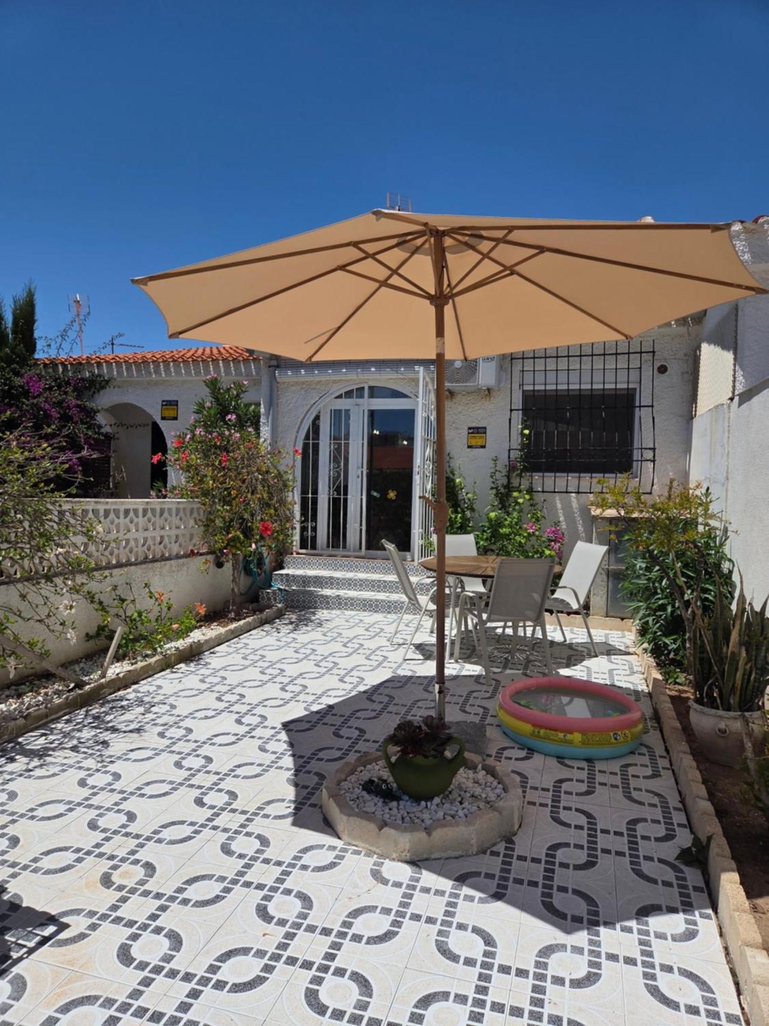 Holiday Apartments Torrevieja Exterior photo